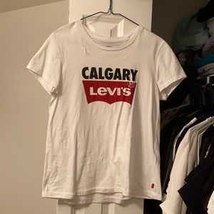 brand new levi’s shirt!